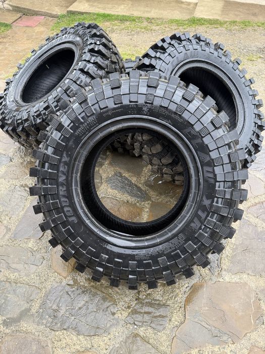 Шини JOURNEY CLAW XTR 35-12.50 r17: 350 $ - Автошины Белые Ославы