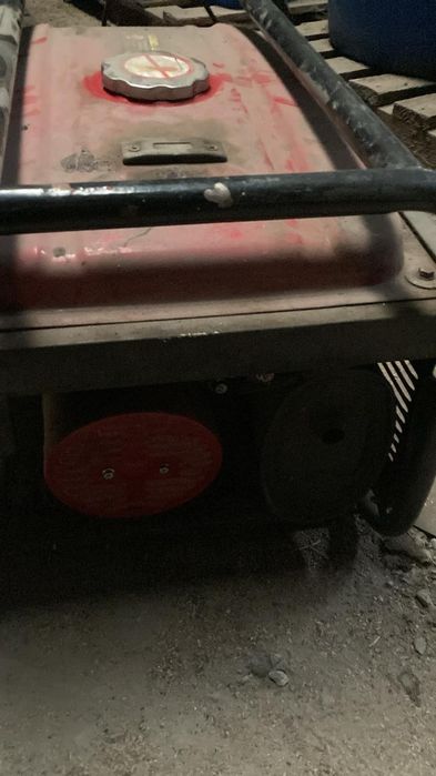 Продам генератор Нonda