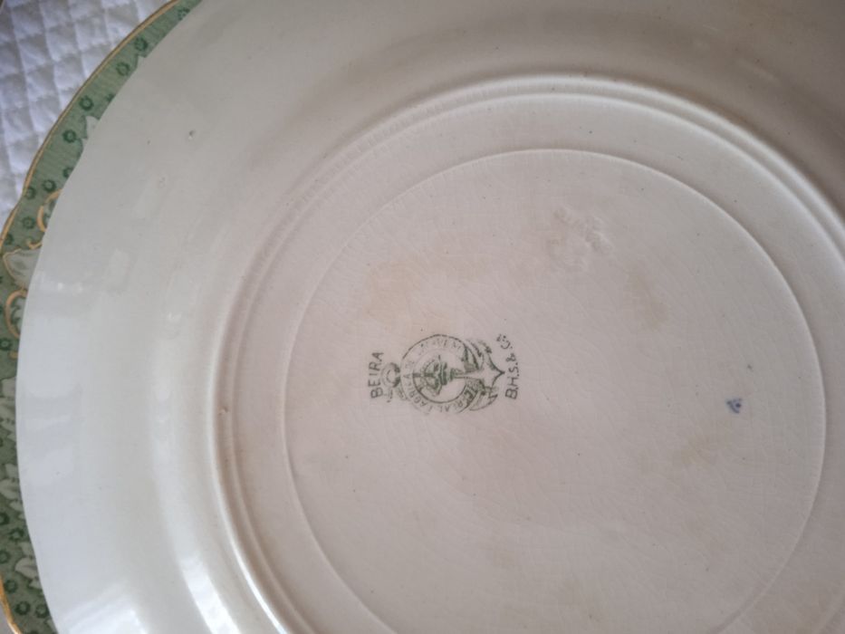 Venda de pratos antigos 5€/cada