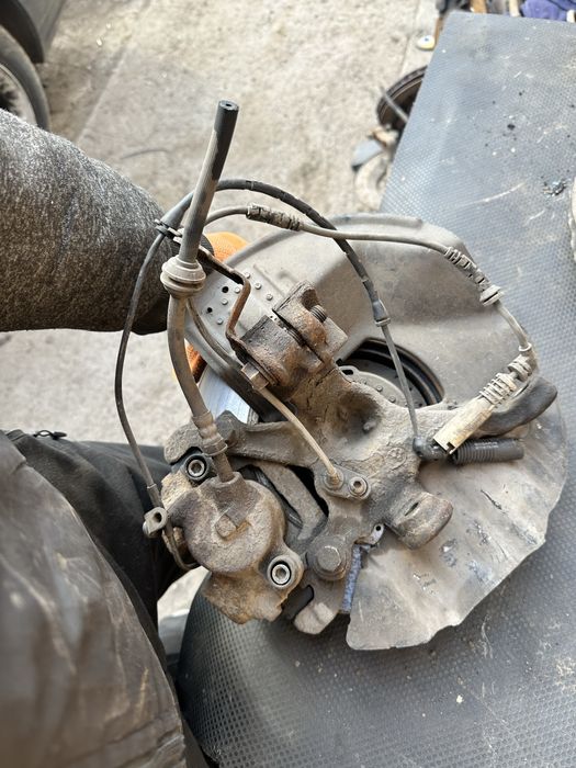 Ступицы в сборе Bmw e46 1.9 бенз