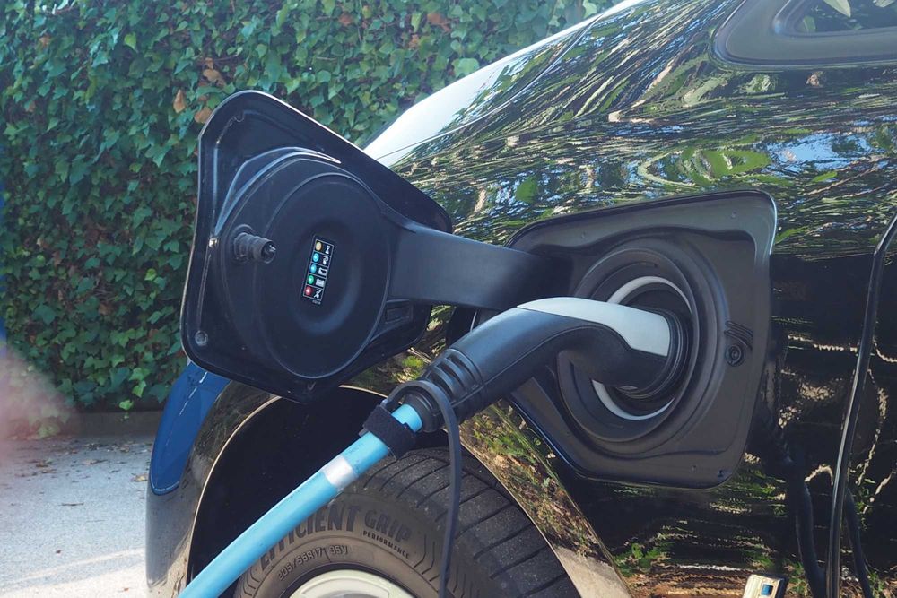 BMW 225xe active tourer híbrido plug-in