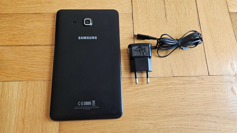 Samsung Galaxy Tab A 7.0 SM-T280 8GB Wi-Fi – CZARNY + ORYGINALNA ŁADOWARKA