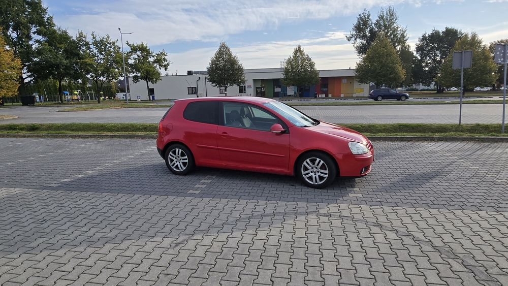 Volkswagen golf V