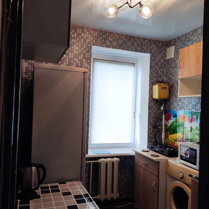 Однокімнатна ,район Критого ринку!