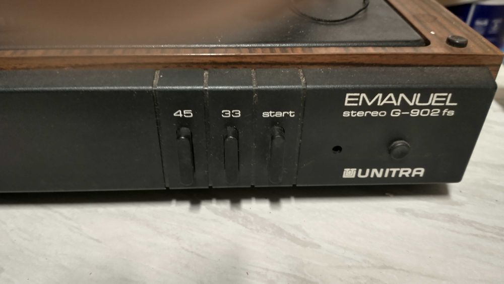 Dwa gramofony Emmanuel