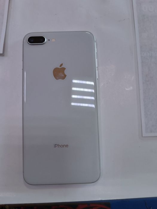 Iphone SE 2020. Оригинал. Iphone 8 plus 64.