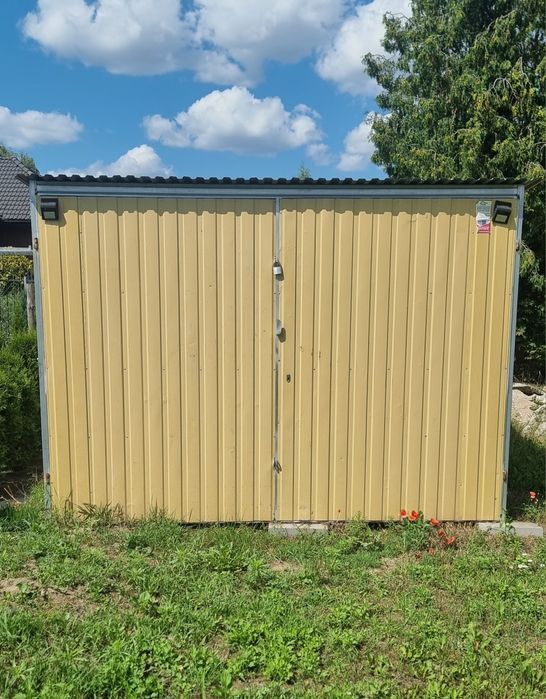 Garaż blaszany 3x5