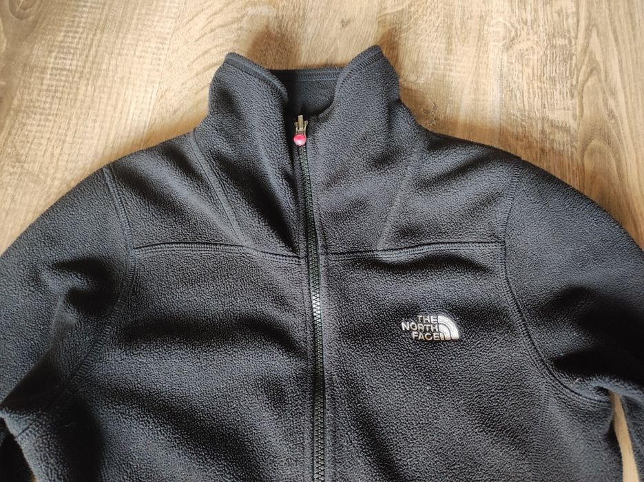 Жіноча фліска The North Face на блискавці, з високим коміром