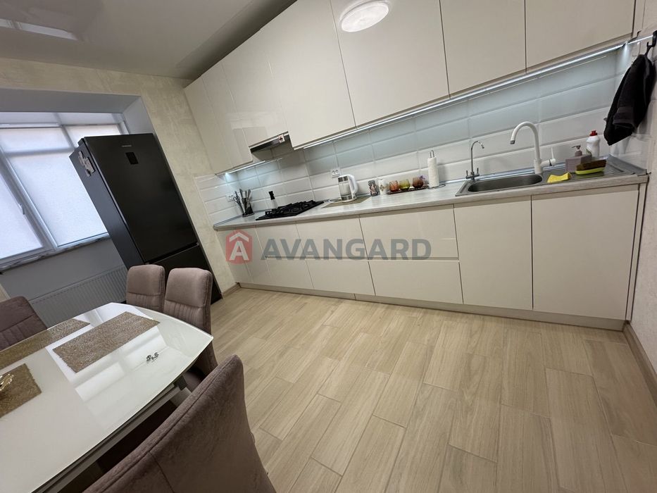 Продам 2х ком.. кв. в ЖК Счастливом