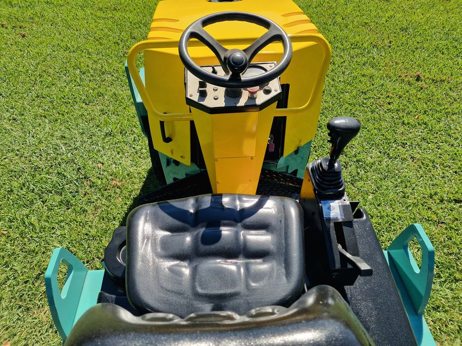 Cilindro compactador marca ammann