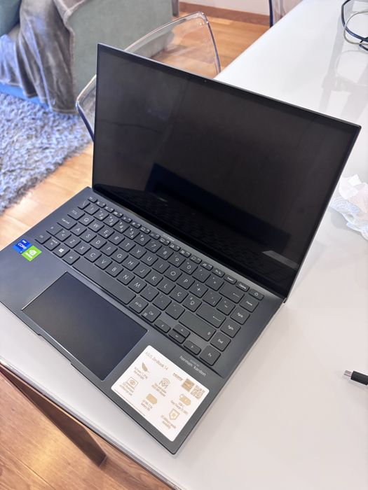 Asus zenbook 14 ux435e