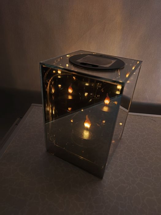 Lampion lustrzany 3D solarny LED – elegancki sześcian nieskończoność