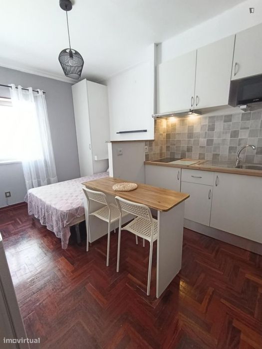 Estúdio - localizado em Coimbra
