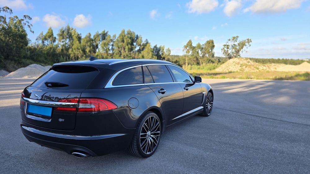 Jaguar XF 2.2 automática motor PSA baixo valor de manutenção