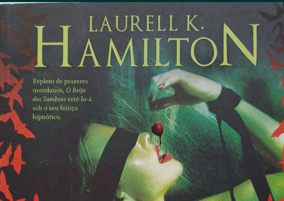 O Beijo das Sombras Excelente Livro