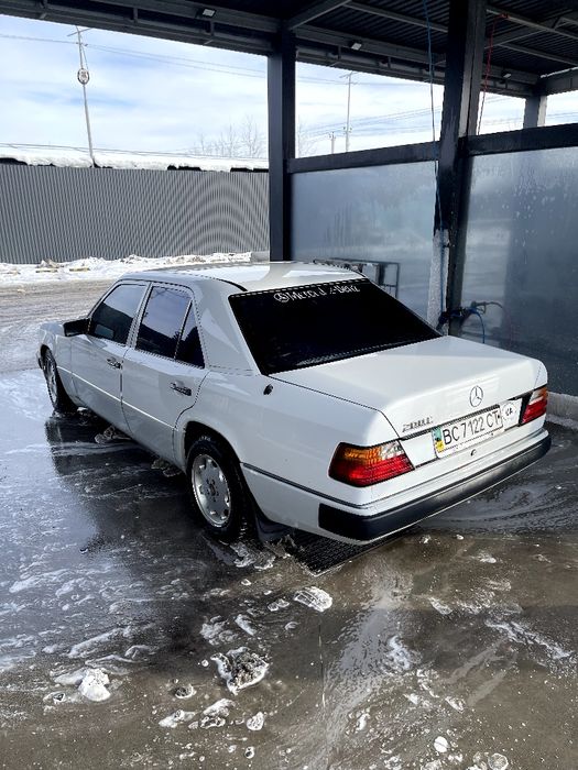 Mercedes-Benz w124 1992р 2.0 бензин