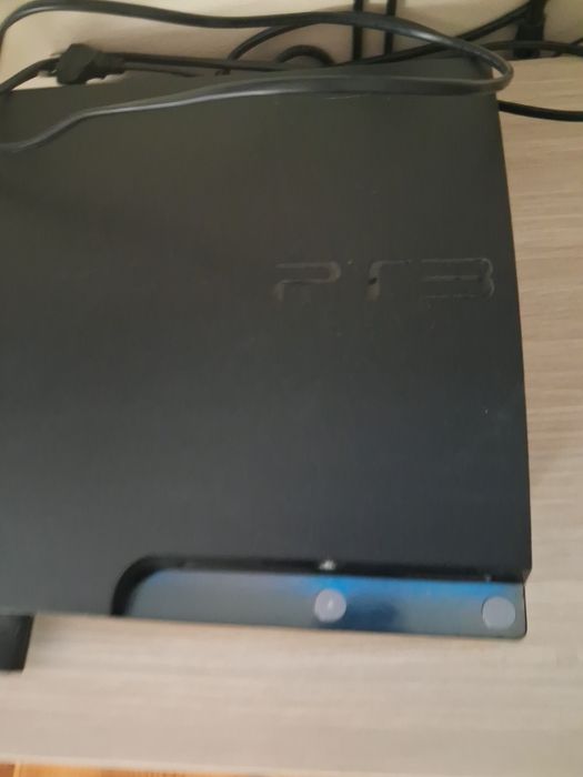 Sprzedam konsole PS 3 slim