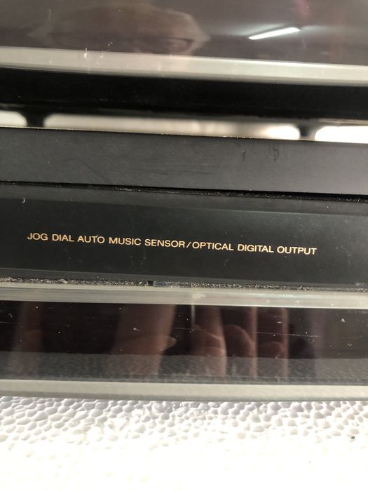 Dois aparelhos de son Sony