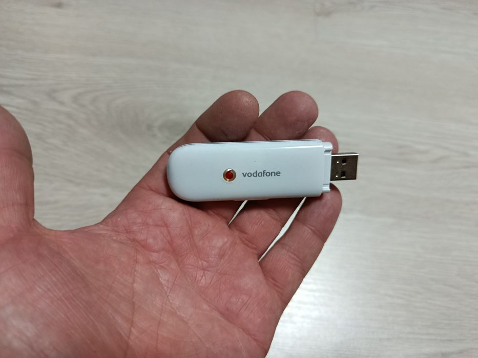 USB-модем Huawei K3765 Mobile Broadband от Vodafone
