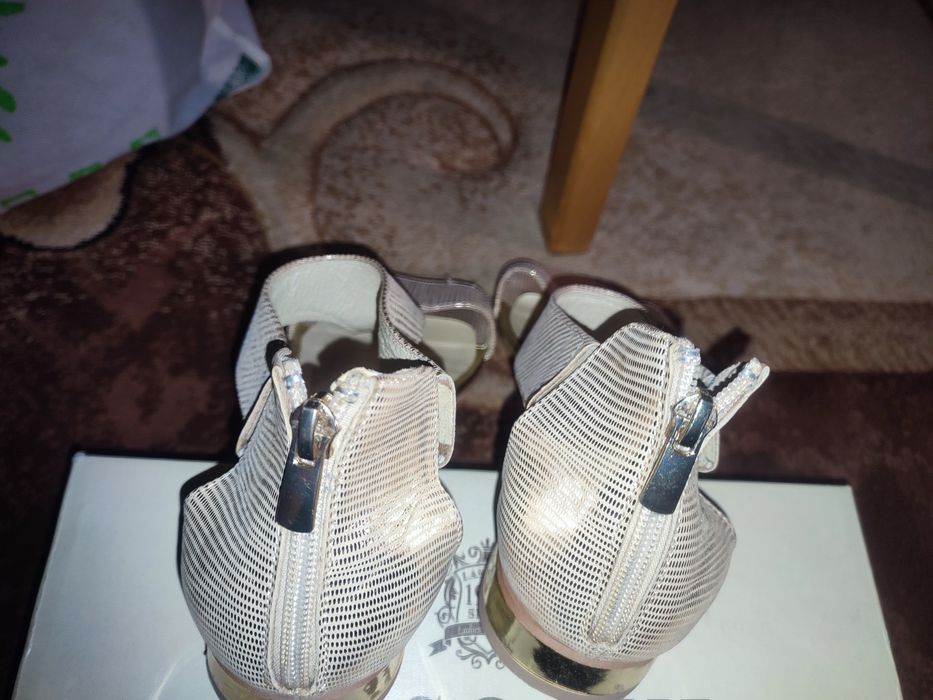 Sandałki rozmiar 42