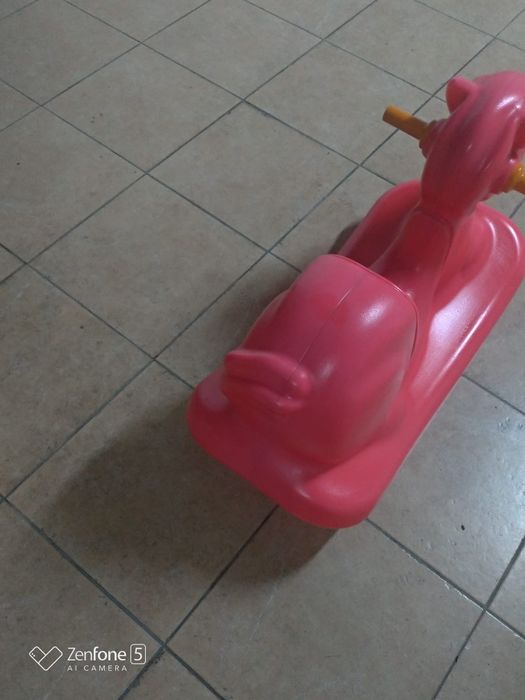Cavalo para bebé brincar