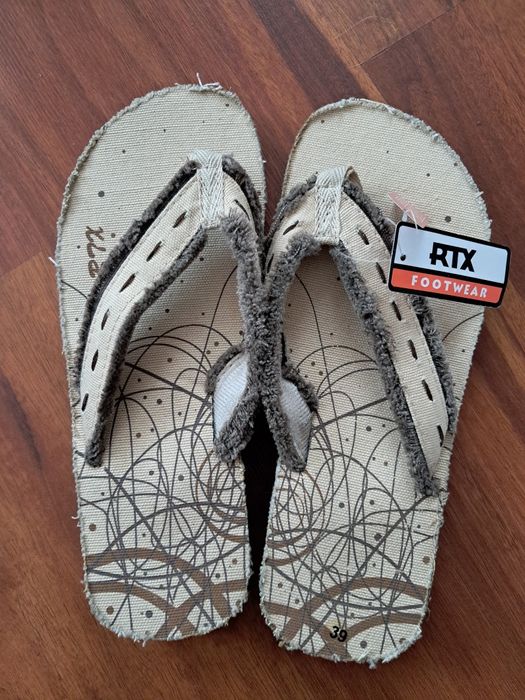 Klapki chłopięce r. 39