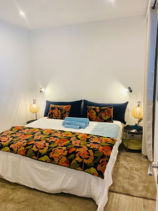 Aluga-se T2 centro de Loulé