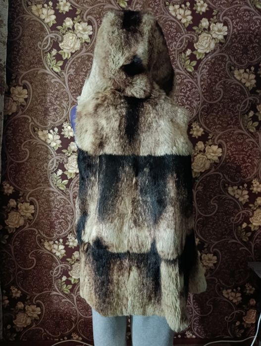Безрукавка з натурального хутра, договірна ціна.