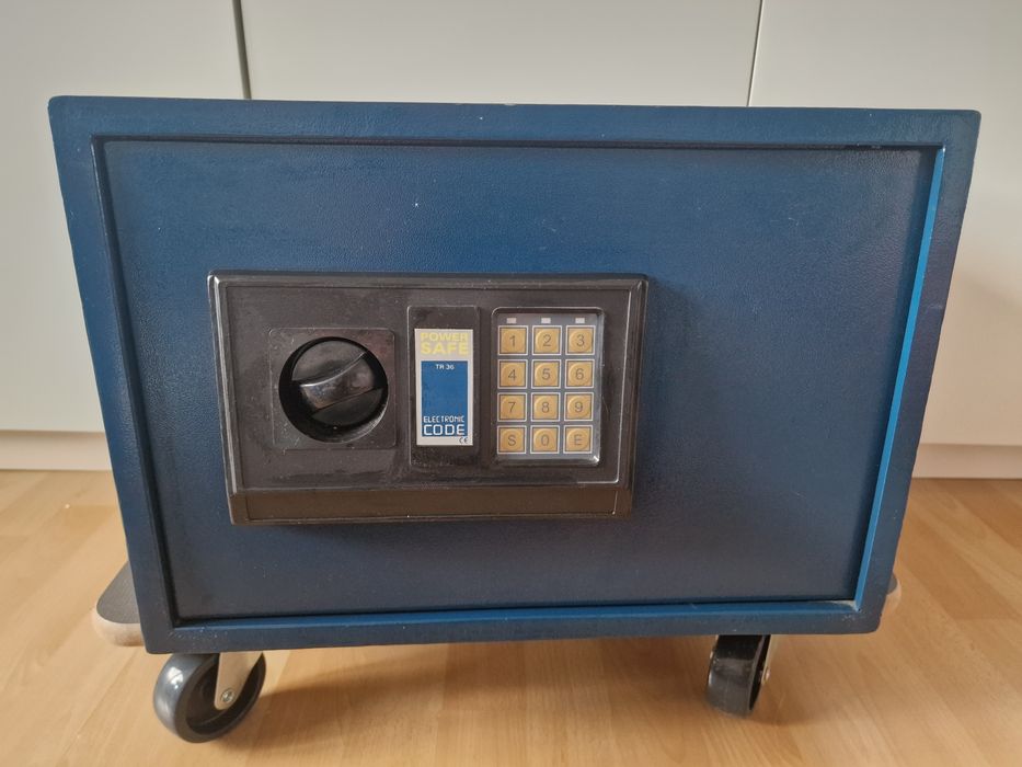 Sejf szyfrowy i na klucz Power Safe TR 36