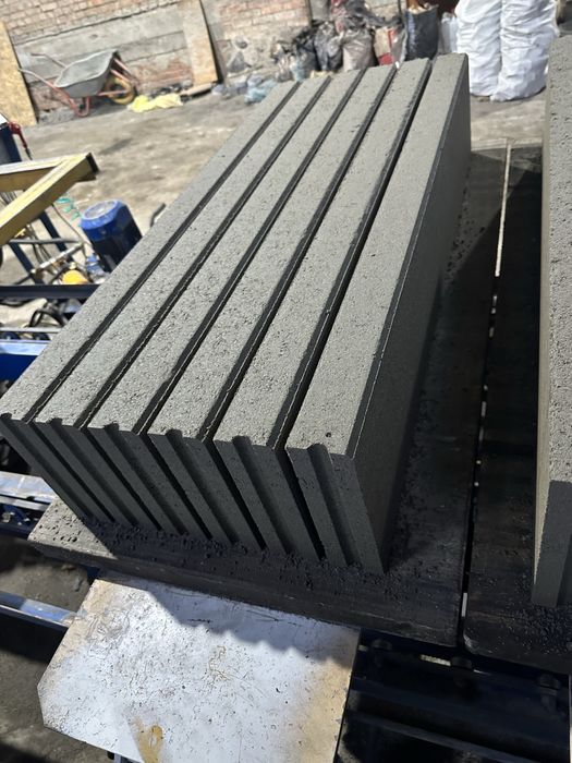 Плитка тротуарна "Старе місто"(чорна) .