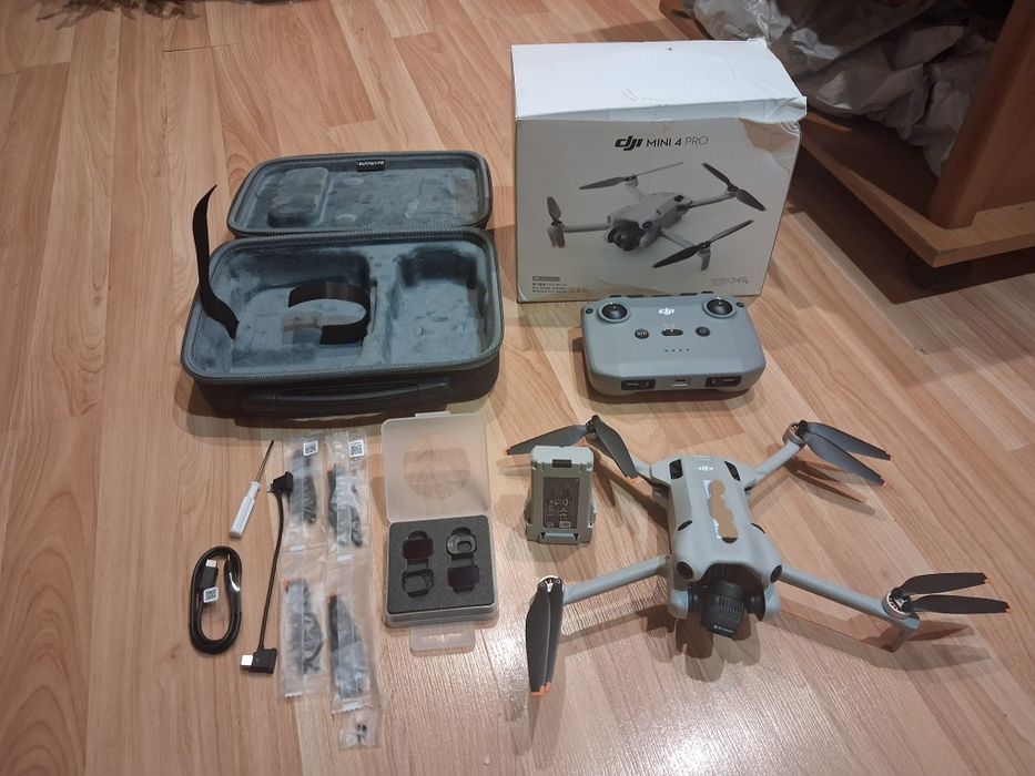 Dron DJI Mini 4 Pro