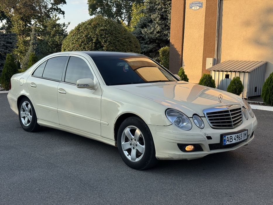 Mercedes-benz w211
