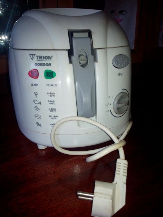 Продам фритюрницю