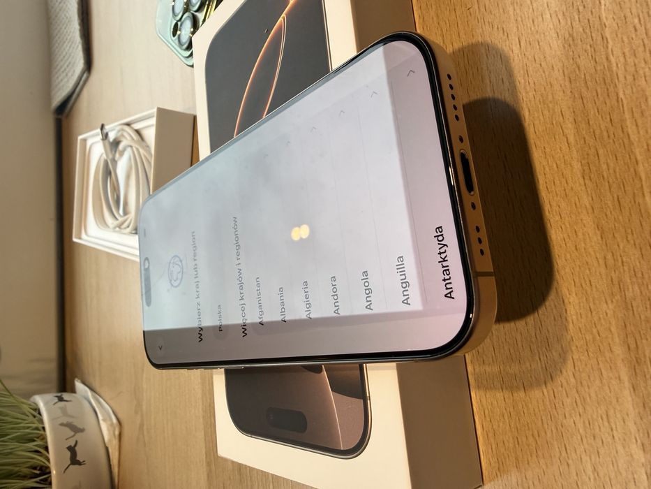 Apple iPhone 16 Pro 512 GB w kolorze Desert Titanium! Jak nowy! Gdańsk ...