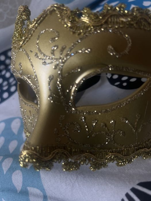 Mascara do Cirque du Soleil