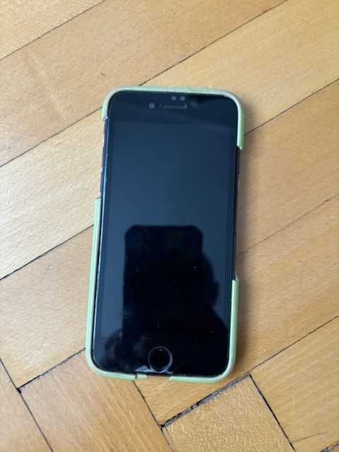 Sprzedam Iphone 8
