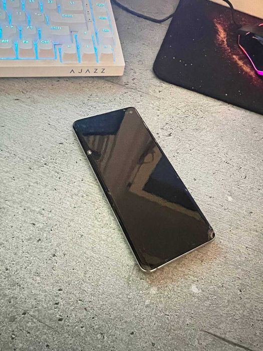 Обміняю samsung s10 8/128