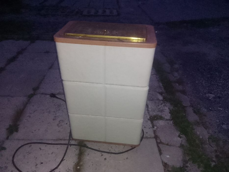 Kaflowy piec elektryczny prl vibo 300