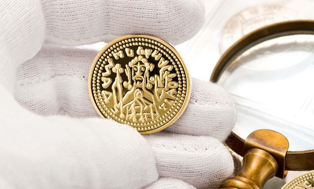 Монета в позолоті Київської Русі златник Володимира Святославича