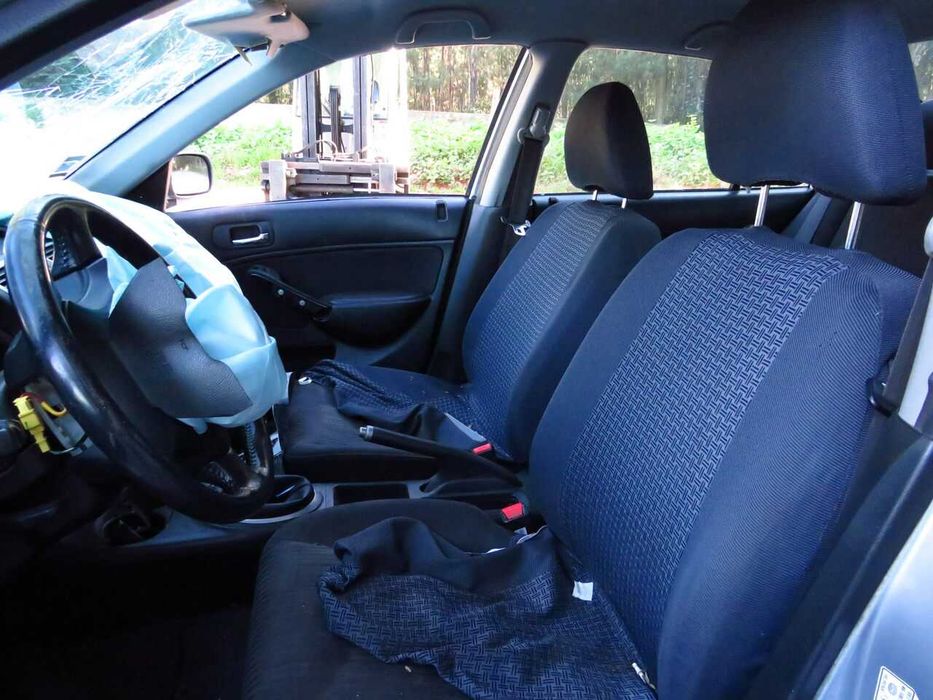 Honda Civic 1.6Vtec de 2003 - Peças Usadas
