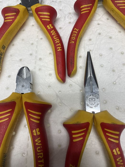 Zestaw szczypiec dla elektryka Wurth