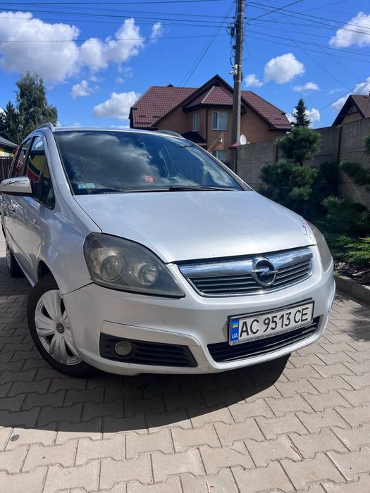 Продам Опель Zafira B