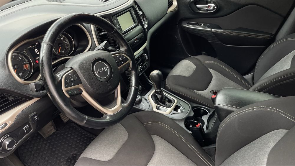 Jeep cherokee kl 2015