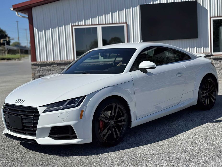 Audi TT Quattro      2018