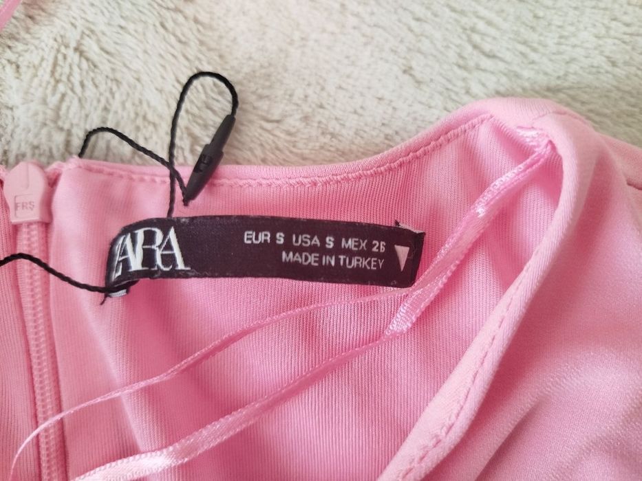 Рожева  сукня  Zara