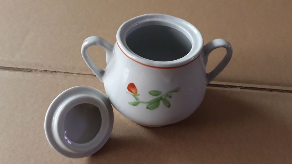 Cukiernica ceramiczna