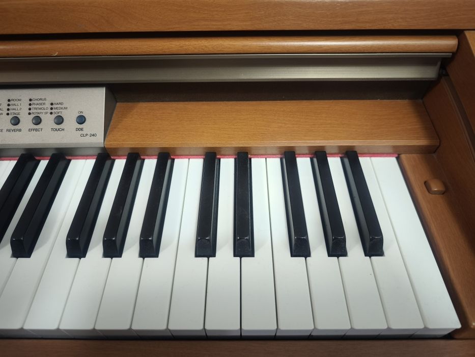 Pianino USB cyfrowe Yamaha clavinova CLP-240 epiano.pl
