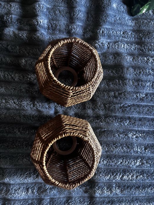 Dwa klosze na lampki nocne