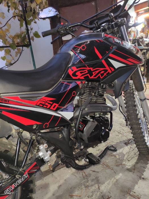 Продаю мотоцикл Shineray XY250GY-6C Light