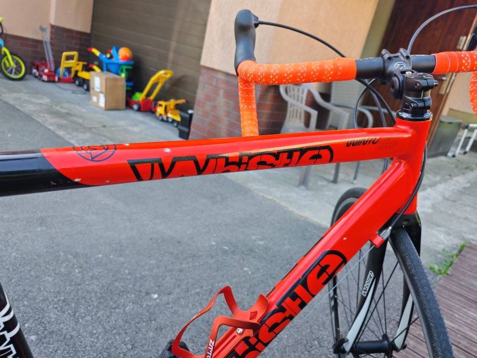 Szosa Whistle Wintu 610 waga 8,9kg